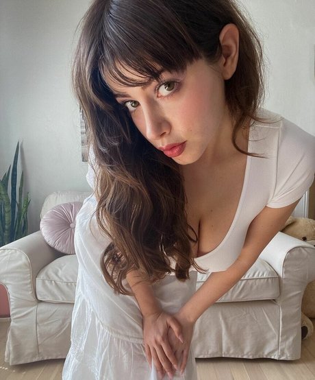 Zanah Marie model high quality images