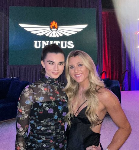 Brett Cooper Profile pic