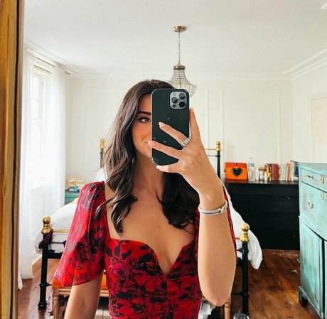 Brett Cooper naked model pic