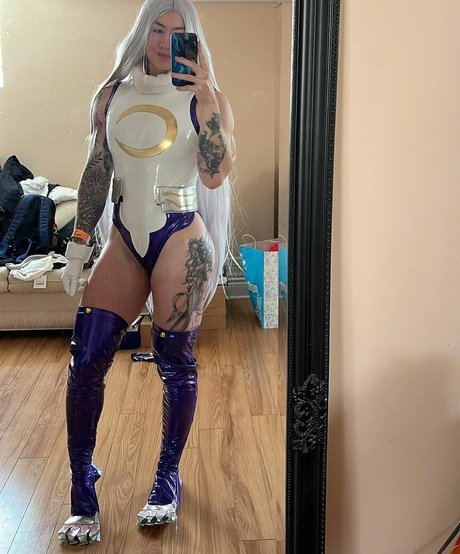 Natasha Aughey model sexy photo