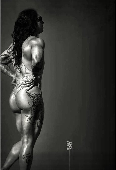 Natasha Aughey high quality model gallery