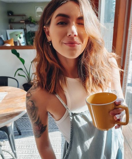 marzz hot actress photo