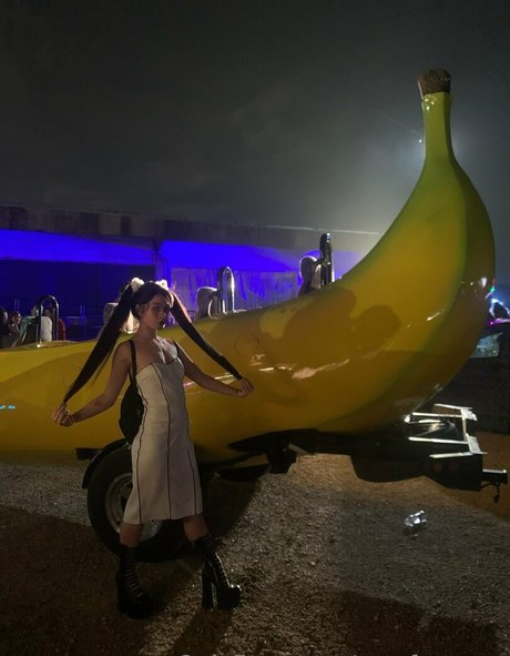 comfyqueen star erotic image