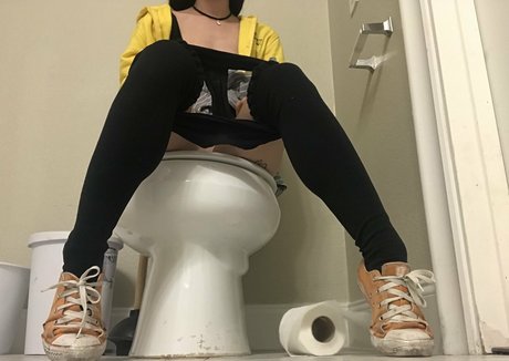 comfyqueen art pornstar photo