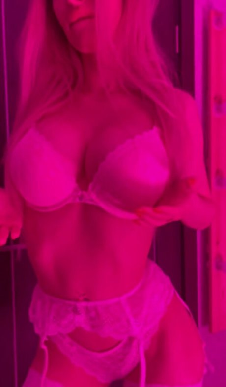 Olya Volozhenina pornstar hot pic