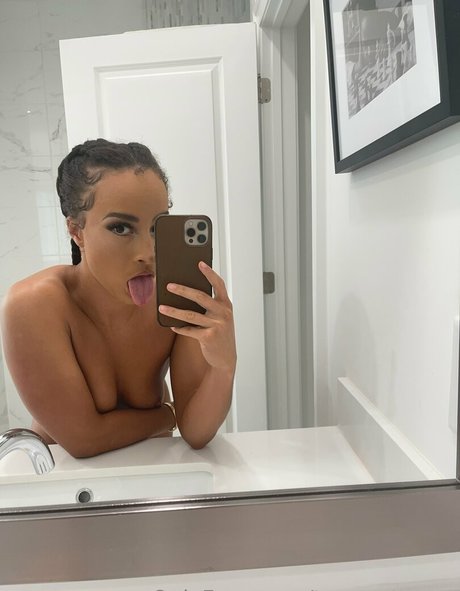 cute onlyfans beautiful naked pictures