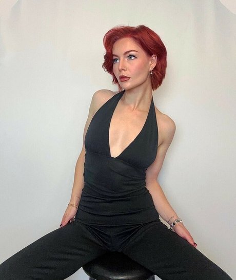 chubby redhead onlyfans porn photo