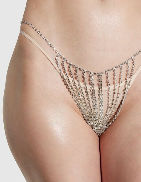 Miss Mosh sex model img