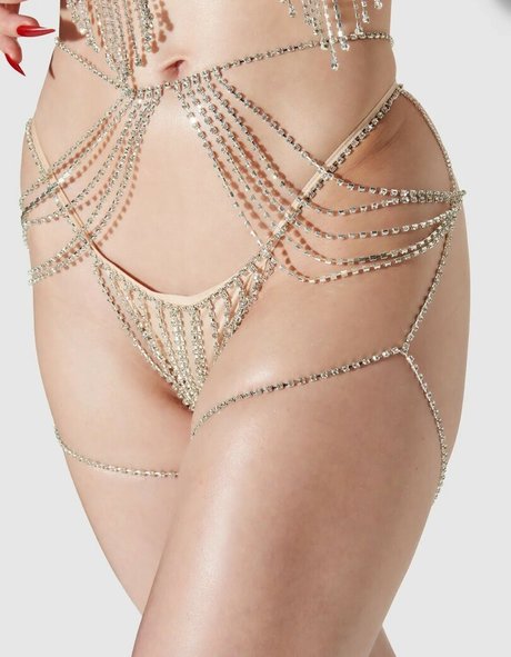 Miss Mosh exclusive pornstar photo