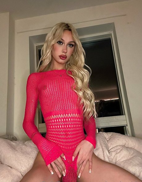 svetlanabarbie erotic model picture