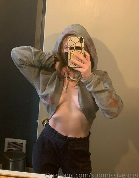 submissive gigi hot star photos