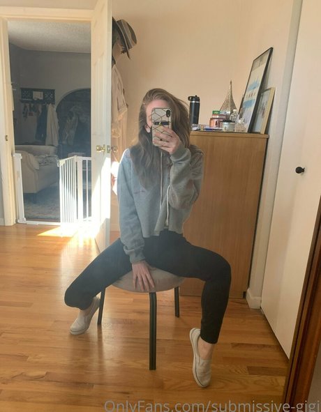 submissive gigi model nudes pictures