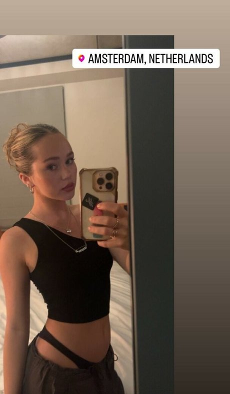 Brec Bassinger sex pornstar archive