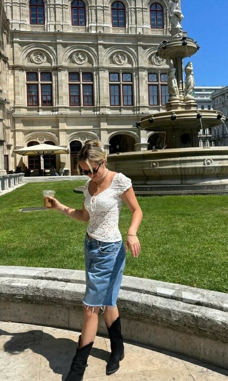 Brec Bassinger star porn pics