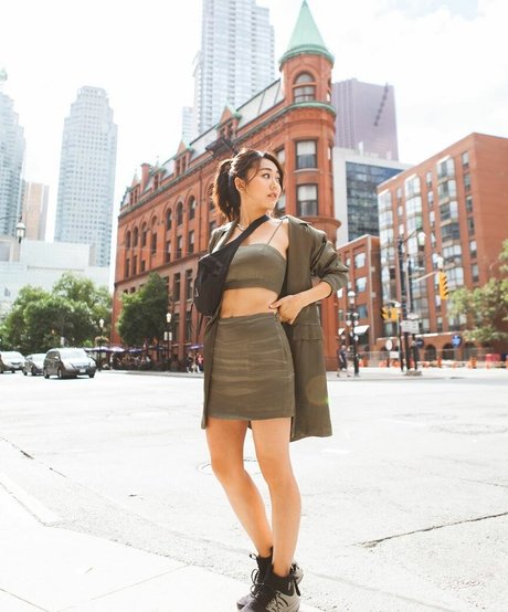 Karen Fukuhara star perfect photo