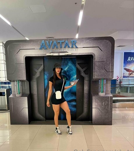 aly ts nudes model picture