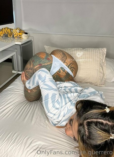 ye guerrero model pretty img