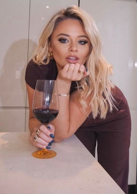 Emily Atack model erotic pics