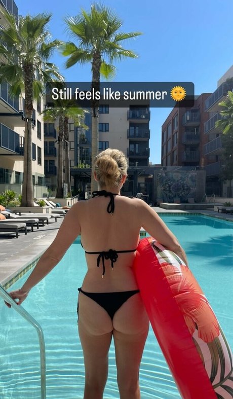 Sarah Cruddas xxx pornstar image