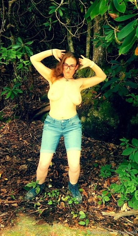 myablair69 art model pics