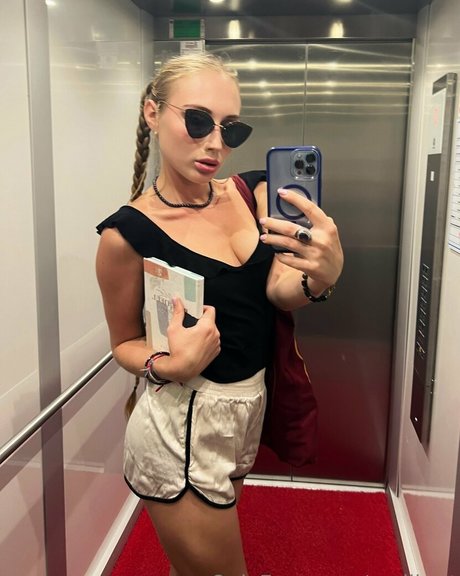 emilia tt model nice photos