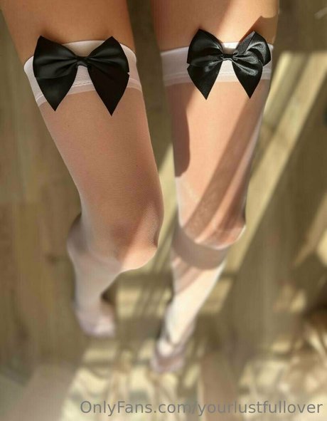 yourlustfullover nude star picture