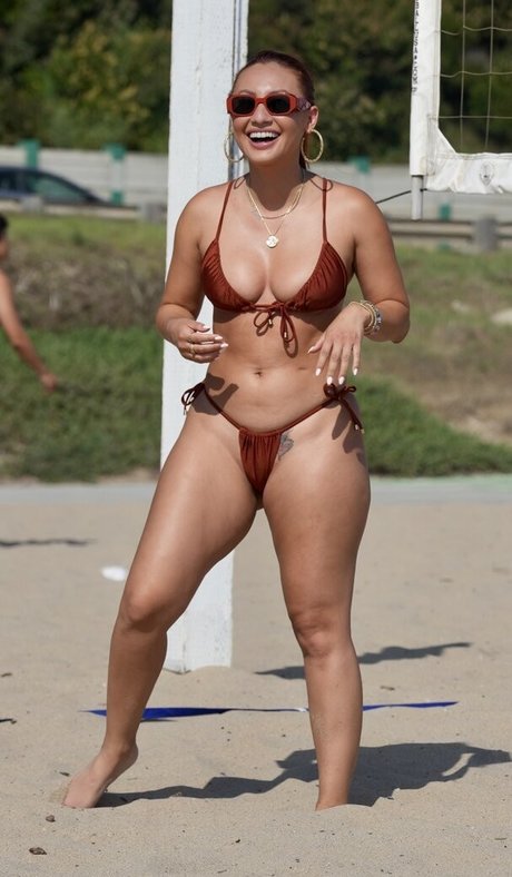 Francia Raisa star galleries