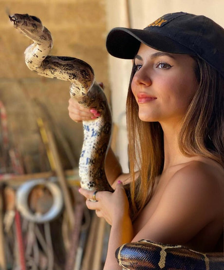 pregnant teacher onlyfans nudes images