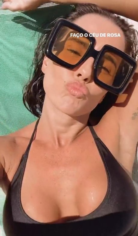 black hair milf onlyfans hot naked photos