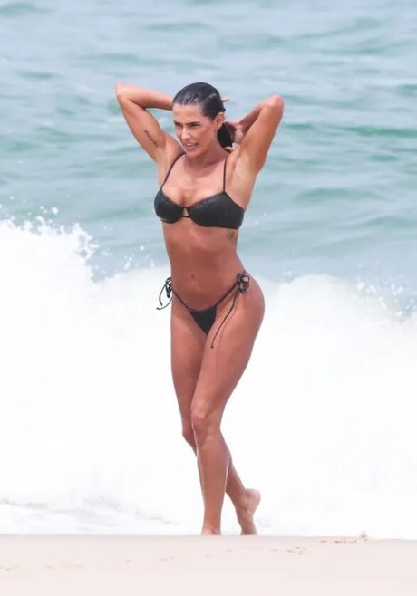 Deborah Secco pornstar hot img