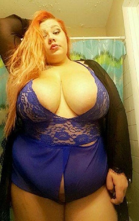 TabbyVonDAMN erotic model images