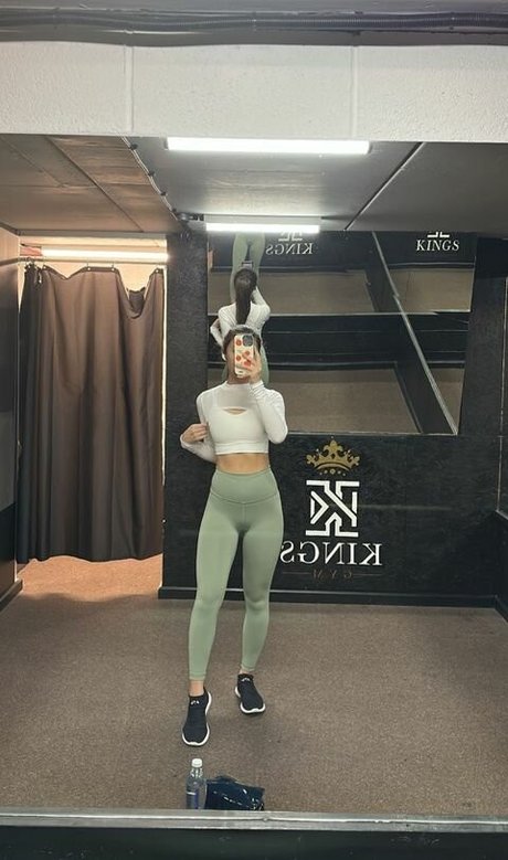 Karagii exclusive pornstar pics