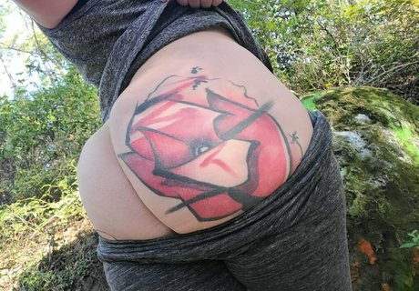 poppycarmine pornographic star picture