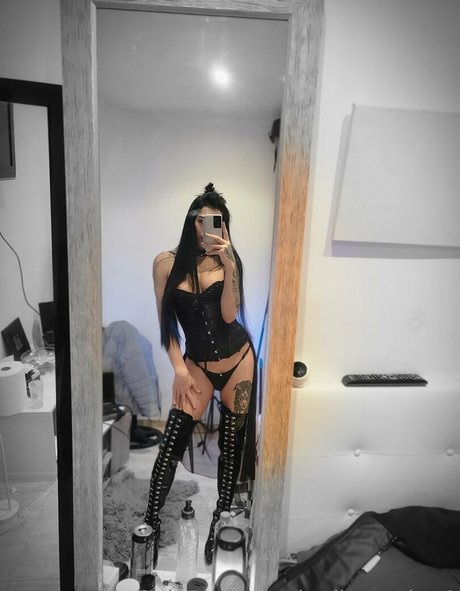 badbunnyhot1 model exclusive pictures