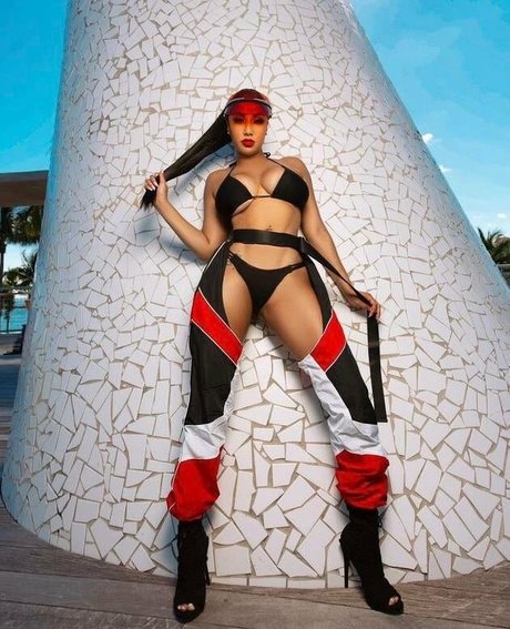 autumn onlyfans pornographic pics