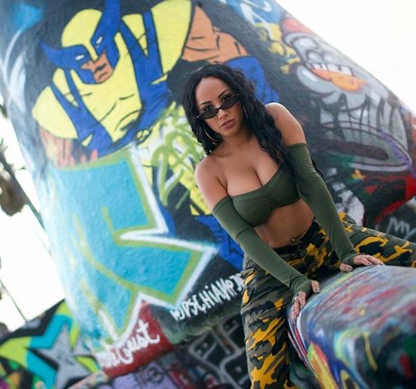 Leila Grey pornstar xxx gallery