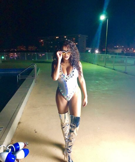 Leila Grey free actress gallery