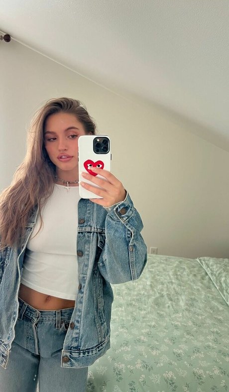 cuckold feet onlyfans sexy naked pic