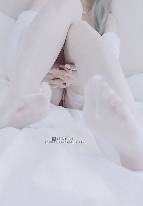 machi0910 naked star pic