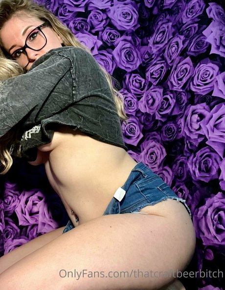 Beerbabes pornstar naked picture