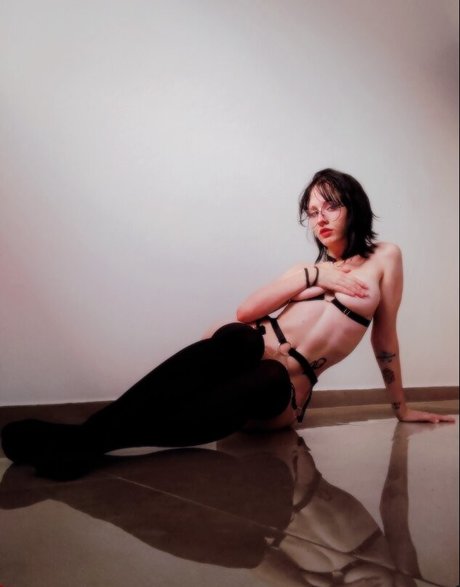 GazZ star nudes pictures