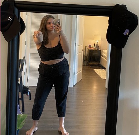 pretty ebony onlyfans pornos images