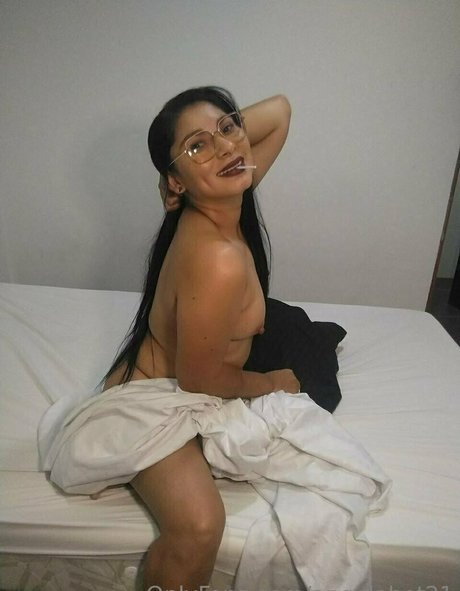 angelahot21 top model photo