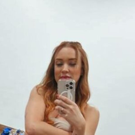 Xanda Dias star exclusive gallery