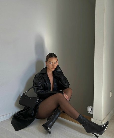 Doina Barbaneagra pretty model img