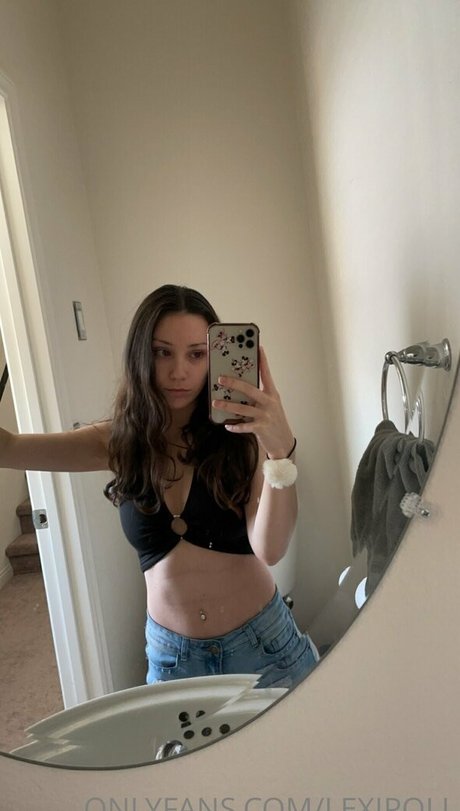 Lexi Poll ASMR model exclusive gallery