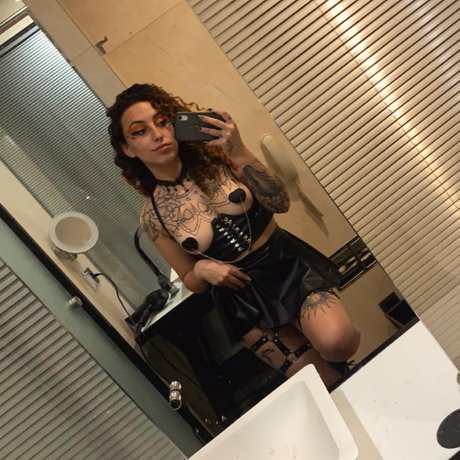 Edin Kary star top image