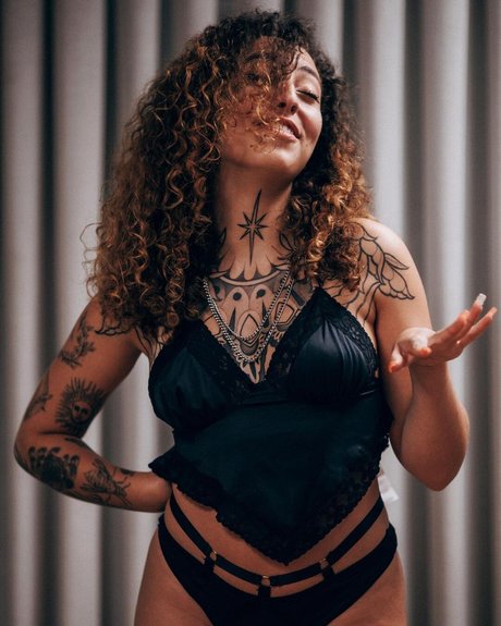 Edin Kary model nice gallery