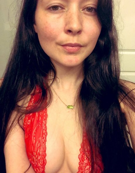 Zhaddie Grey pretty star pic