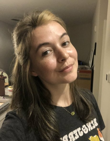 Zhaddie Grey sexy pornstar img